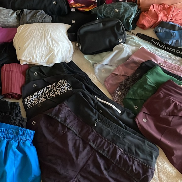 My lululemon collection - Picture 5 of 13